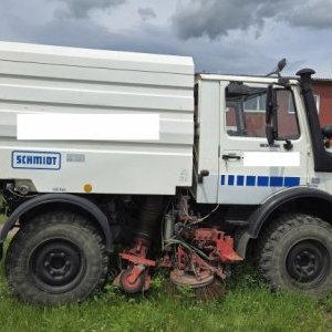 foto Unimog 1400 zamiatarka 2.5m3 Schmidt komunal MB 4x4 Mercedes