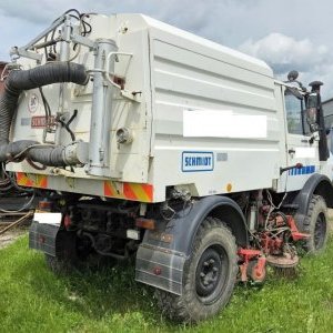 foto Unimog 1400 zamiatarka 2.5m3 Schmidt komunal MB 4x4 Mercedes