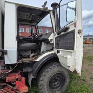 foto Unimog 1400 zamiatarka 2.5m3 Schmidt komunal MB 4x4 Mercedes