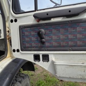foto Unimog 1400 zamiatarka 2.5m3 Schmidt komunal MB 4x4 Mercedes