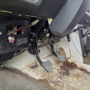 foto Unimog 1400 zamiatarka 2.5m3 Schmidt komunal MB 4x4 Mercedes