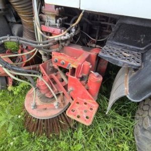 foto Unimog 1400 zamiatarka 2.5m3 Schmidt komunal MB 4x4 Mercedes
