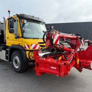 foto 4x4 Unimog Kipper