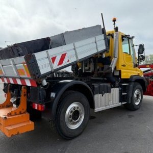 foto 4x4 Unimog Kipper