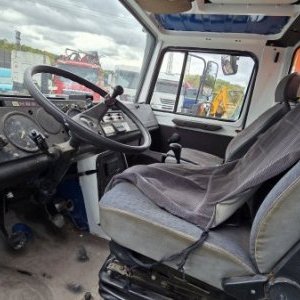 foto 4x4 UNIMOG wywrotka+ 12m! HDS komunal 7.4t Mercedes